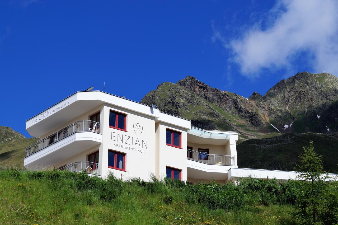 Apartmenthaus Enzian Hochsoelden Exterior photo